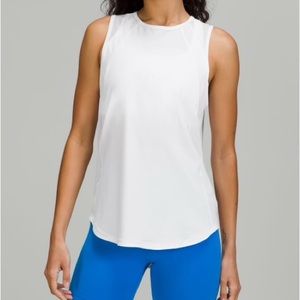 Lululemon sculpt tank top back vent, color white, size 6